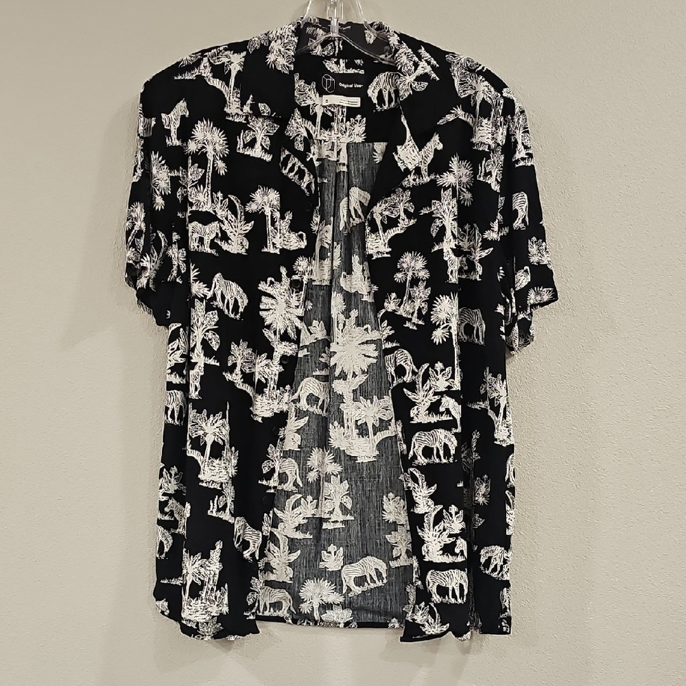 Original Use Black and White Lightweight Shirt Jacket